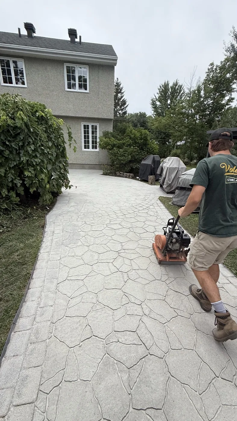 Paver Restoration — Ici j'essuie