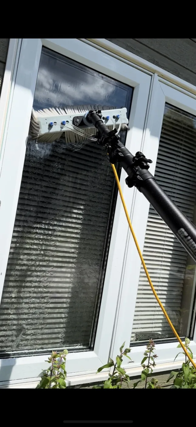 Window Cleaning residential — Ici j'essuie